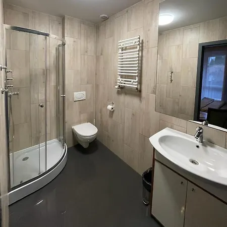 Kaskada Lomianska 33 Warsaw