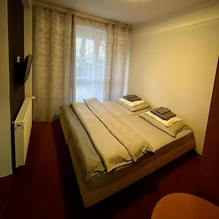 Kaskada Lomianska 33 Warschau