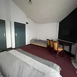 Kaskada Lomianska 33 * Warschau